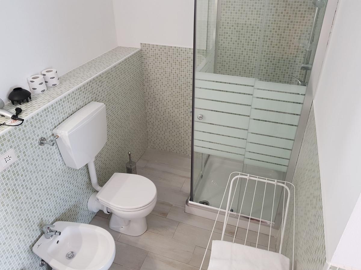 Duna Camere Con Bagno Lido Adriano Bagian luar foto